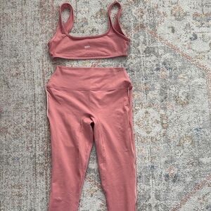 SET ACTIVE pink set + white line